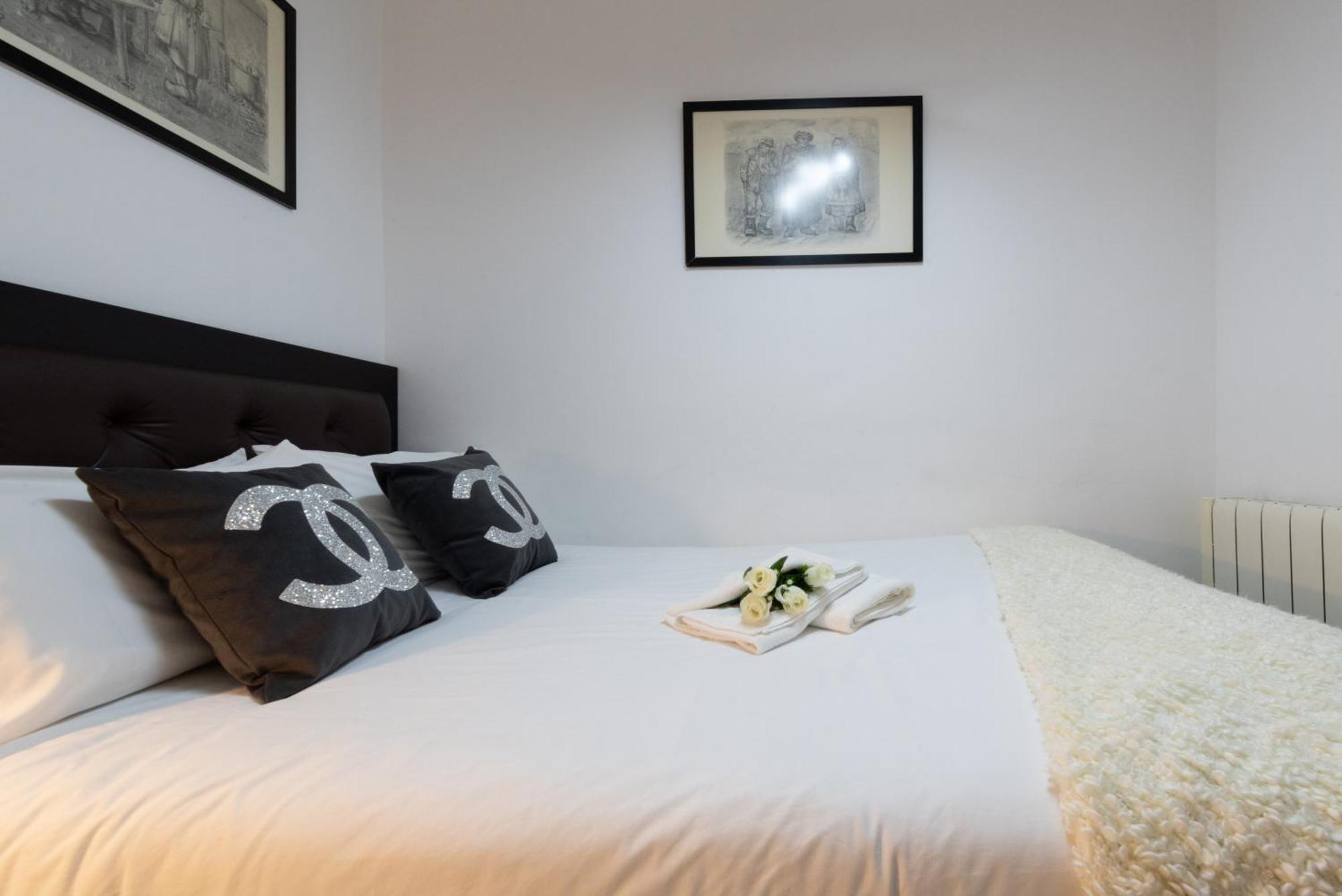 Apartamentos Day Madrid Gran Via Centro Sol Malasana Room photo